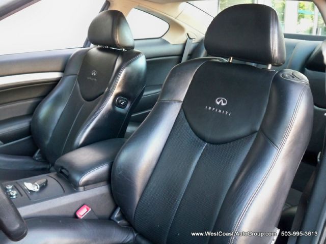 Infiniti G37 2009 photo 6