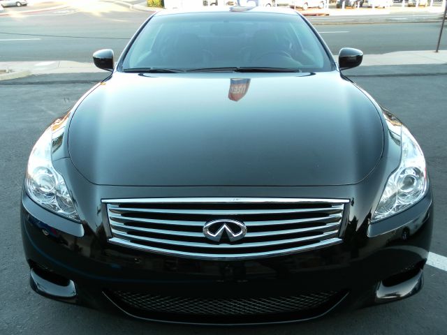 Infiniti G37 2009 photo 3