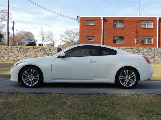Infiniti G37 2006 Nissan SE Coupe