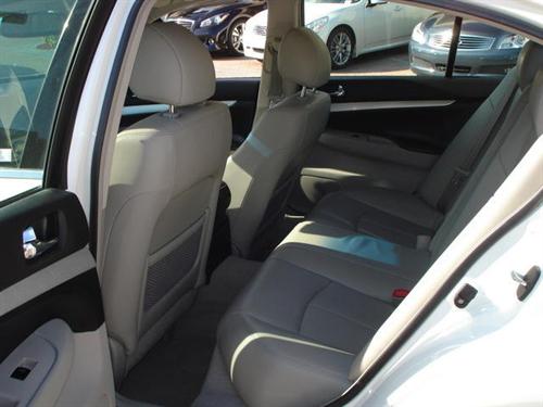 Infiniti G37 2009 photo 3
