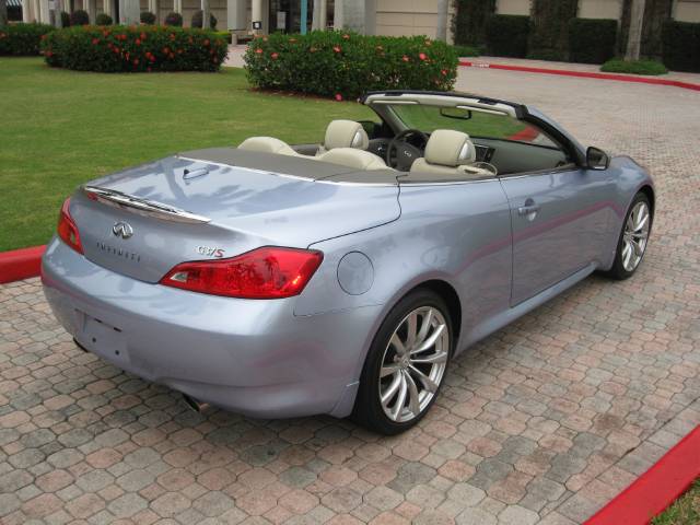 Infiniti G37 2009 photo 3