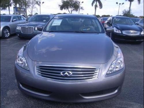 Infiniti G37 2009 photo 1