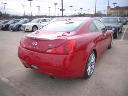 Infiniti G37 2009 photo 3
