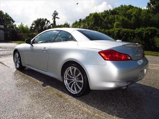 Infiniti G37 2009 photo 4