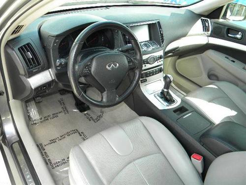 Infiniti G37 2009 photo 4