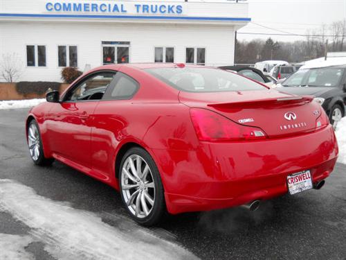 Infiniti G37 2009 photo 2