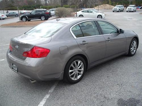 Infiniti G37 2009 photo 4