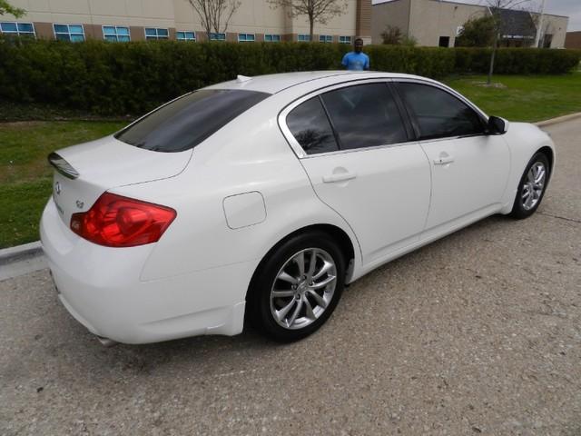 Infiniti G37 2009 photo 1
