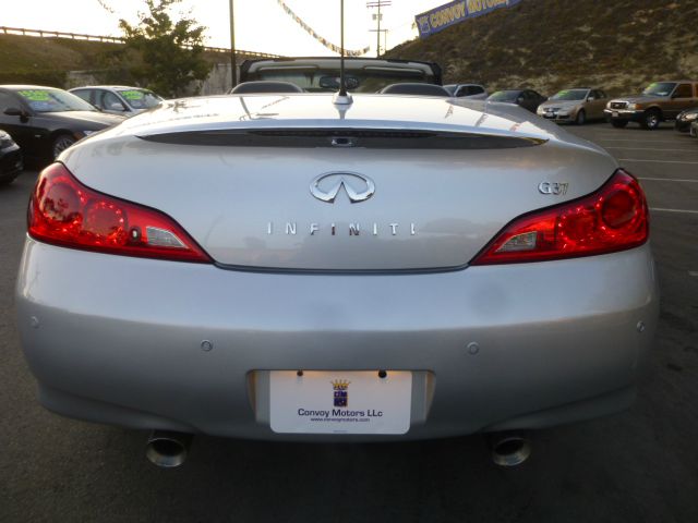 Infiniti G37 2010 photo 3