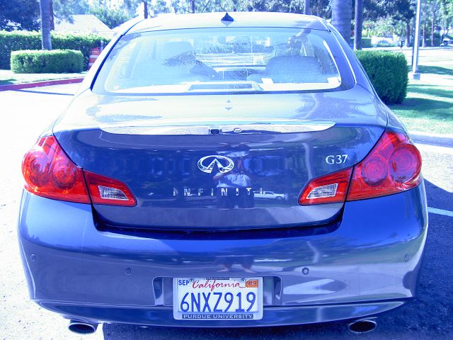 Infiniti G37 2010 photo 1