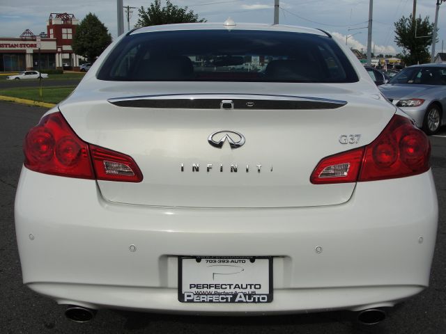 Infiniti G37 SLT MEGA CAB 4X4 Dually Sedan