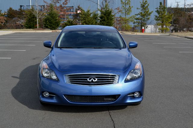 Infiniti G37 2011 photo 3