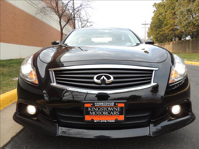Infiniti G37 2011 photo 3