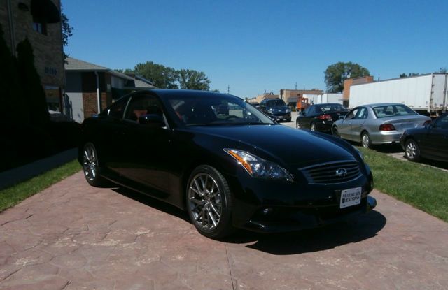 Infiniti G37 2012 photo 1