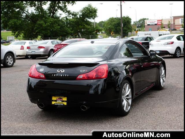 Infiniti G37 Coupe 2009 photo 2