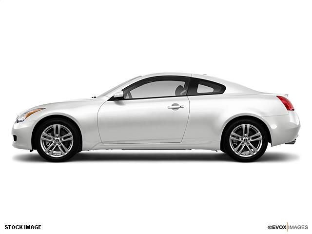Infiniti G37 Coupe 2010 photo 1