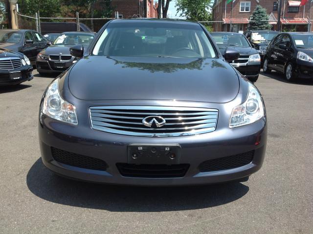 Infiniti G37x 2009 photo 3