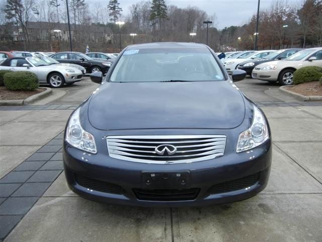 Infiniti G37x 2009 photo 3