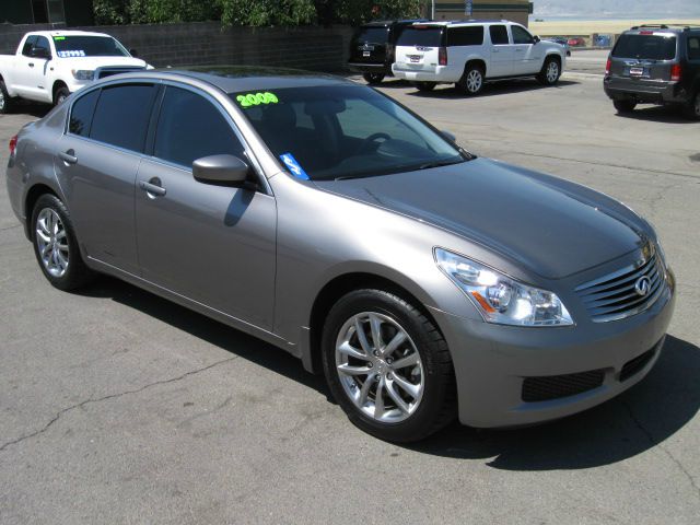 Infiniti G37x 2009 photo 2