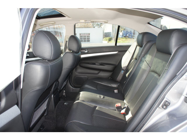 Infiniti G37x 2009 photo 4