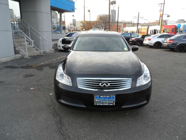 Infiniti G37x 2009 photo 2