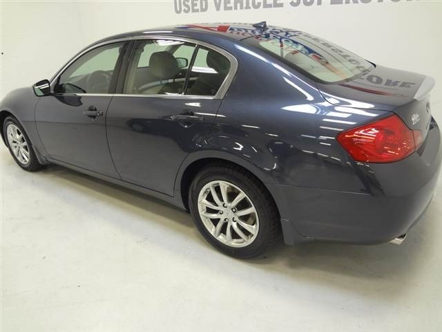 Infiniti G37x 2009 photo 3