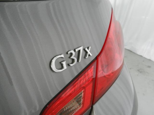 Infiniti G37x 2009 photo 3