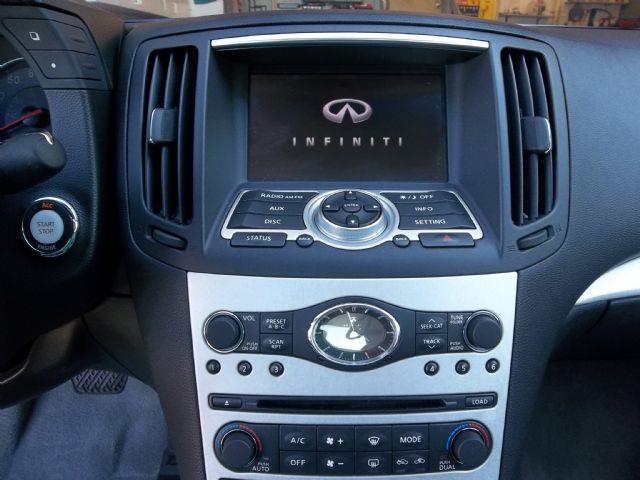 Infiniti G37x 2009 photo 14