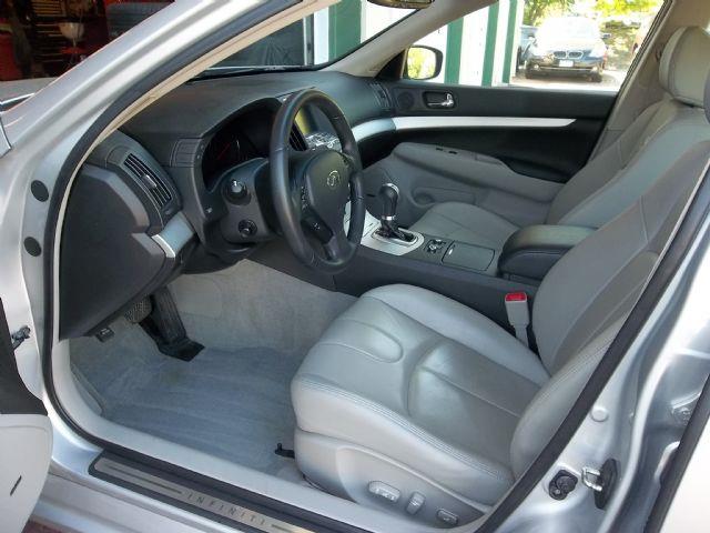 Infiniti G37x 2009 photo 5