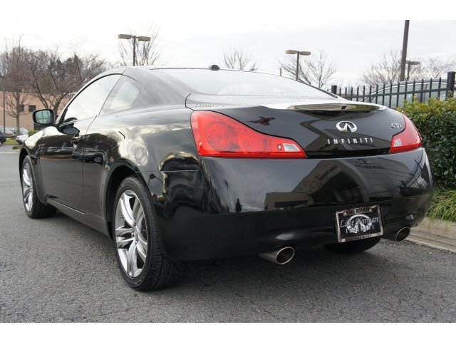 Infiniti G37x 2009 photo 4