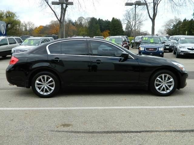 Infiniti G37x 2009 photo 4
