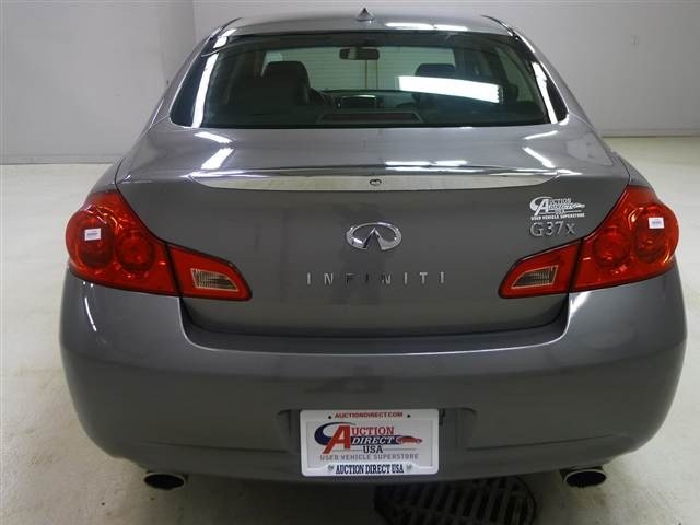 Infiniti G37x 2009 photo 5