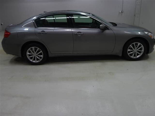 Infiniti G37x 2009 photo 4
