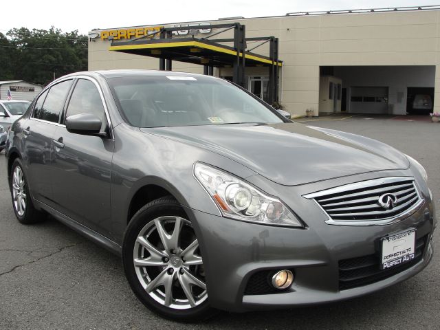 Infiniti G37x XR Sedan