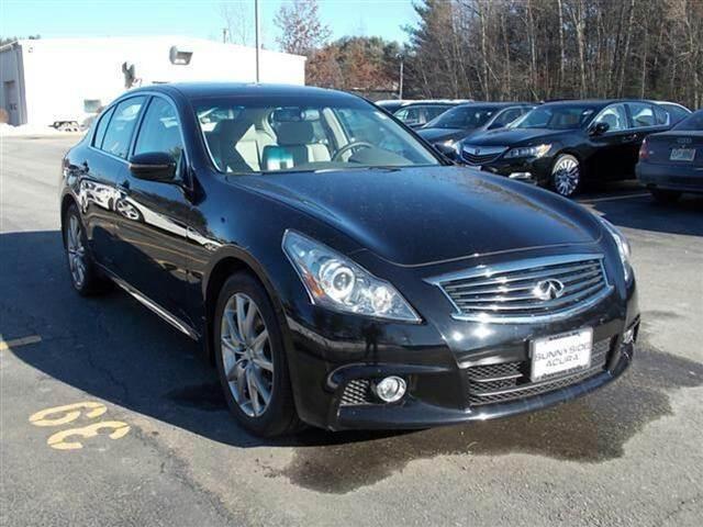 Infiniti G37x 2011 photo 2