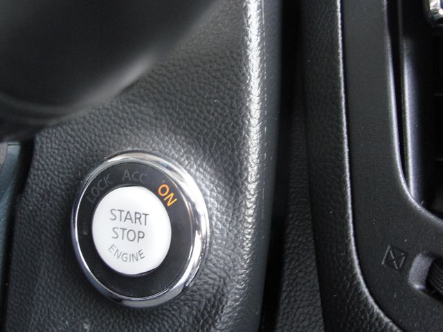 Infiniti G37x 2011 photo 4