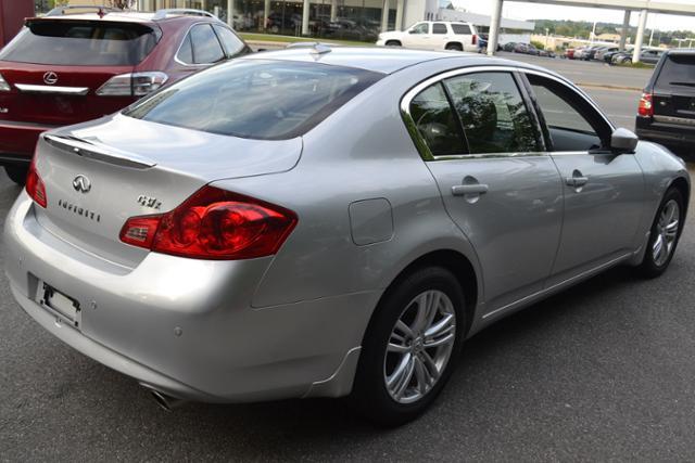 Infiniti G37x 2011 photo 1