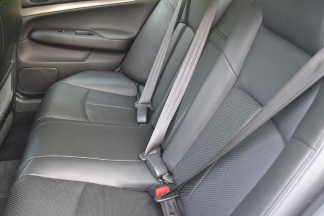Infiniti G37x 2011 photo 17