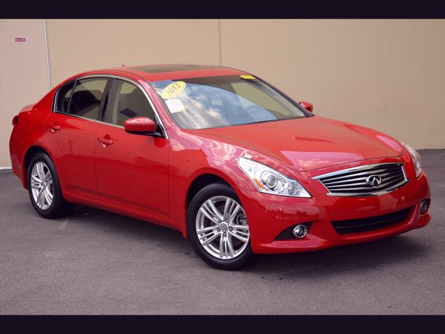 Infiniti G37x 2012 photo 3