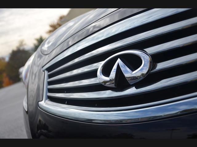 Infiniti G37x 2012 photo 1