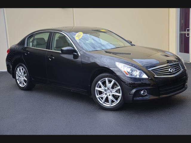 Infiniti G37x 2012 photo 4