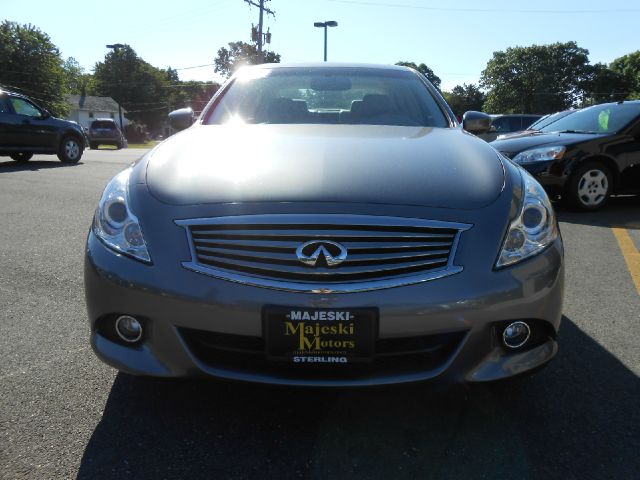 Infiniti G37x 2012 photo 4