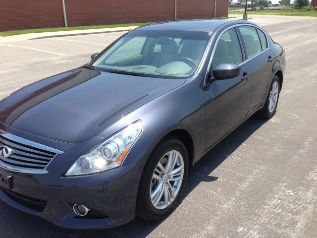 Infiniti G37x CREW CAB RTL W/leather Sedan
