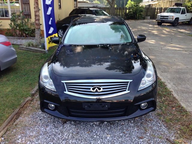 Infiniti G Sedan 2010 photo 2