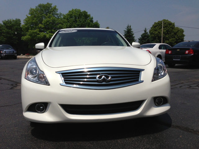 Infiniti G Sedan 2011 photo 4