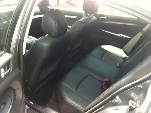 Infiniti G Sedan CREW CAB RTL W/leather Sedan