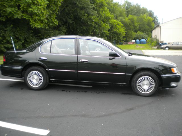 Infiniti I30 1996 photo 1