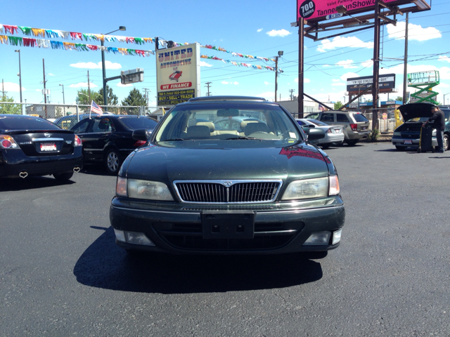 Infiniti I30 1997 photo 1