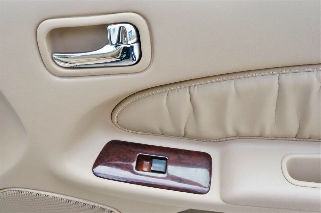 Infiniti I30 1997 photo 17