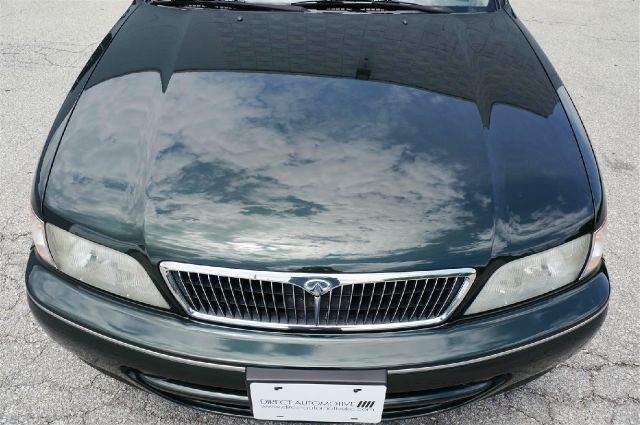 Infiniti I30 1997 photo 33